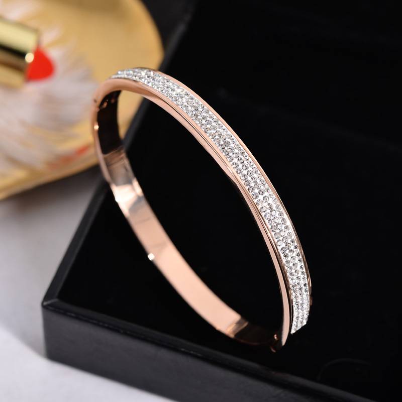 RUNA – Luxury Shiny Crystal Stainless Steel Bangle Bangles Setting Type: Tension Mount