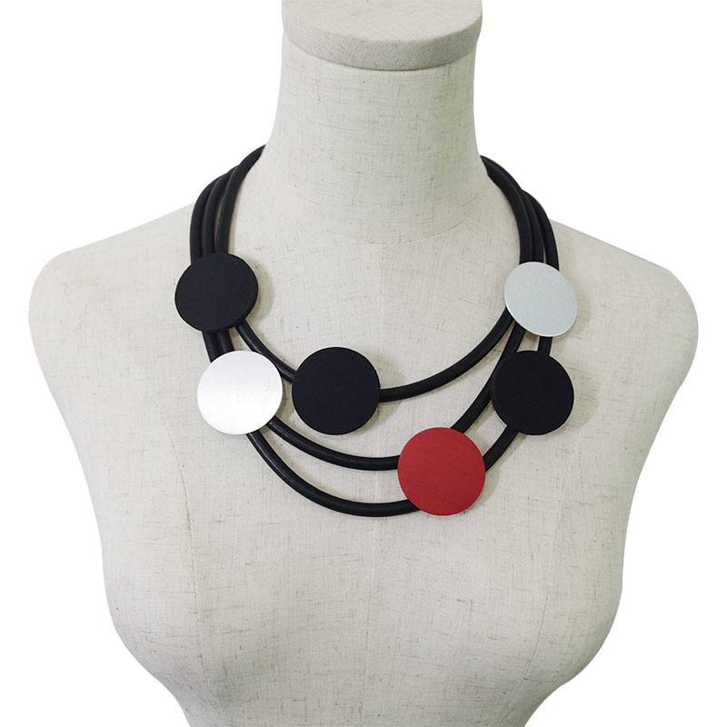 Handmade Red Round Metal Short Choker For Women Punk Style Black Rubber Rope Nomination Necklace Bohemia Gothic Clothes Necklace Handmade 8d255f28538fbae46aeae7: Style1|Style2|Style3|Style4