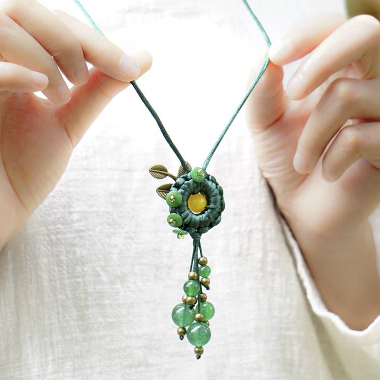 Cute Bohemian Handmade Women’s Pendant Necklace Handmade Jewellery color: Green